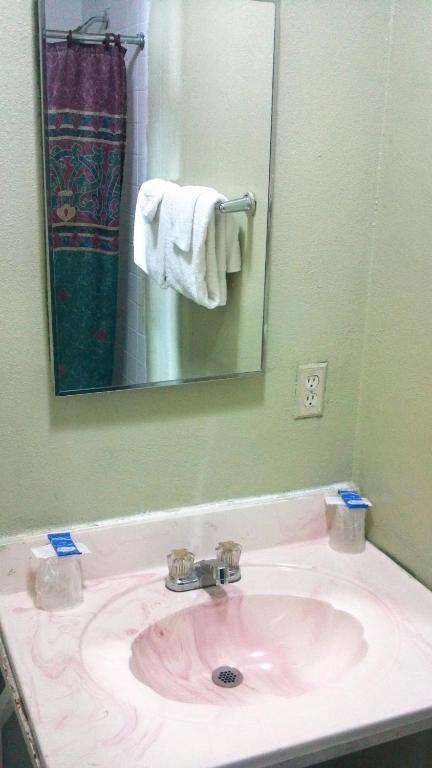 Travel Eagle Inn Motel Long Beach Zimmer foto